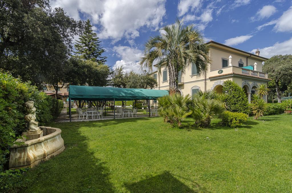 Hotel Verdemare Marina di Pietrasanta Exterior photo