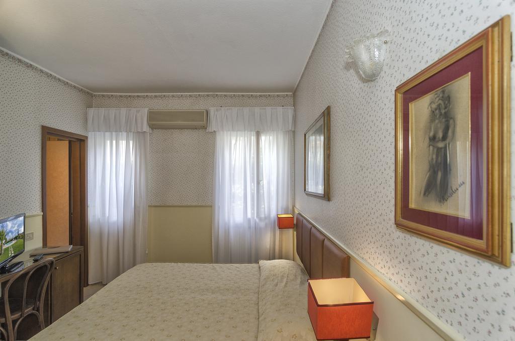 Hotel Verdemare Marina di Pietrasanta Room photo