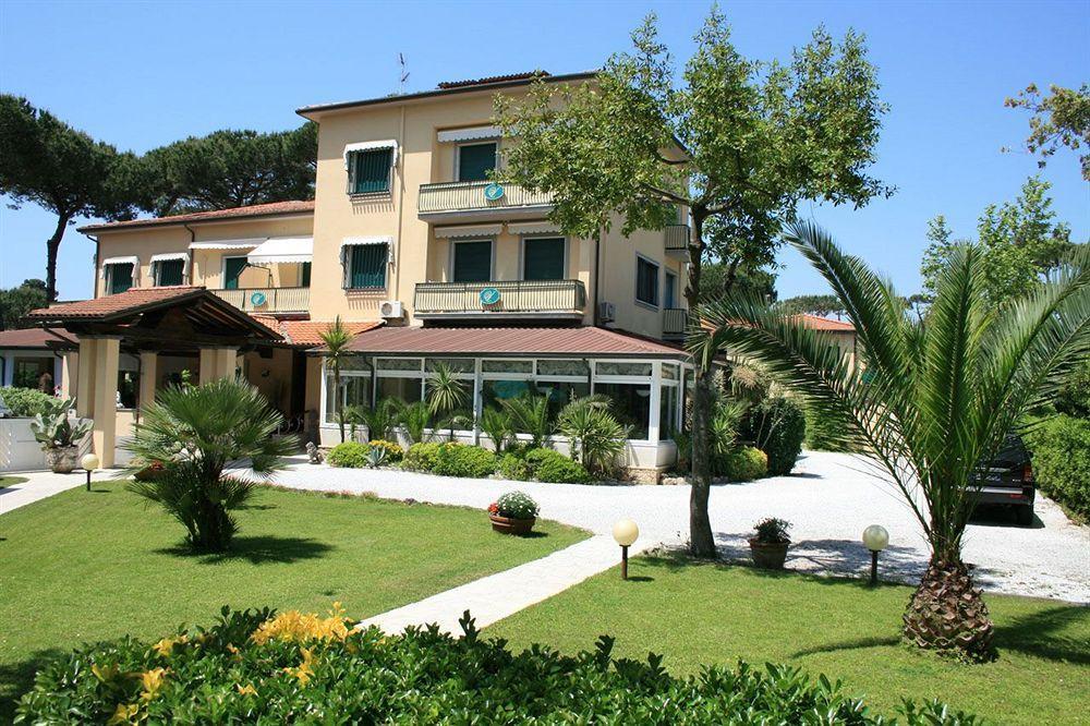 Hotel Verdemare Marina di Pietrasanta Exterior photo